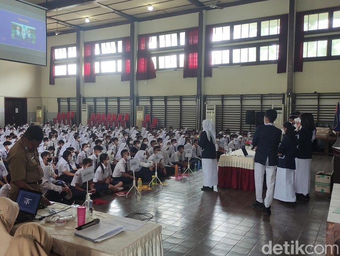 Suasana MPLS SMAN 1 Semarang, Senin (11/7/2022).