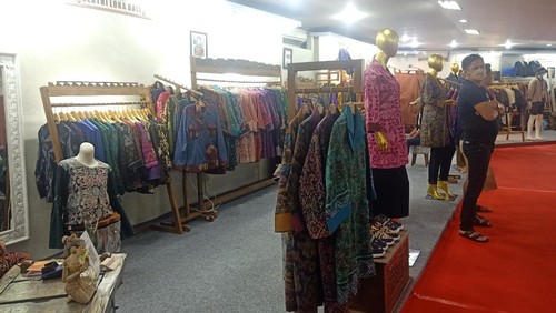 Suasana stand IKM di Pesta Kesenian Bali (PKB) 2022 di Art Center Denpasar, Bali, beberapa waktu lalu.