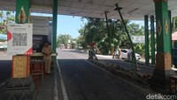 Sejumlah bagian TPR Parangtritis mengalami kerusakan. Foto: Pradito Rida Pertana/detikJateng