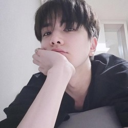 Younghoon THE BOYZ Gabung Agensi Song Kang & Park Ji Hyun