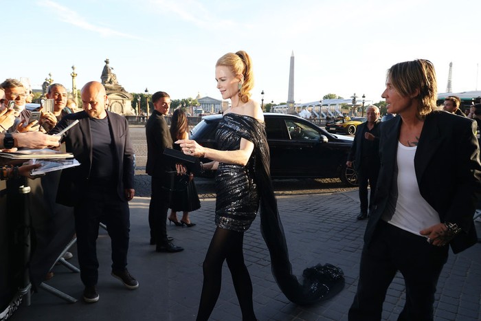 1407183795 PARIS, FRANCE - JULY 06: Nicole Kidman and Keith Urban arrive at Hotel de la Marine on July 06, 2022 in Paris, France. (Photo by Marc Piasecki/Getty Images For Balenciaga)