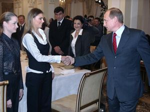 Profil Alina Kabaeva, Pacar Rahasia Putin Tengah Berbadan Dua