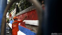 Salah satunya bergambar bendera Merah Putih.