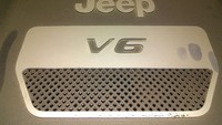 Berdasarkan dari foto lelang, Jeep Wrangler Rubicon ini menggunakan mesin bensin V6 berkapasitas 3.000 cc. Sebagai mobil off-road, Jeep Wrangler Rubicon itu bisa menghasilkan figur tenaga 230 daya kuda di 6.000 rpm dan torsi 285 Nm di 4.400 rpm. Foto: Lelang.go.id