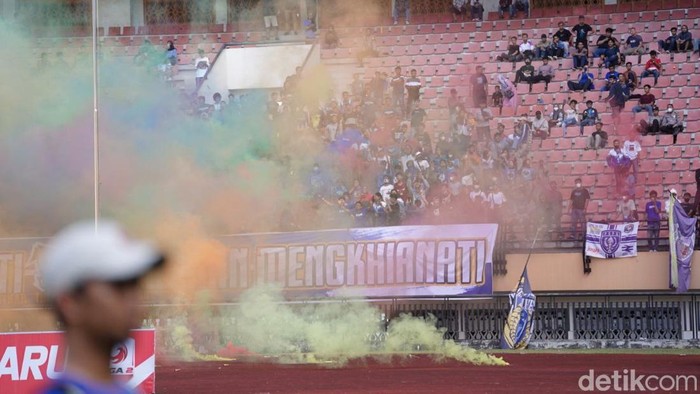 Laga PSPS Riau vs Kelantan Fc batal