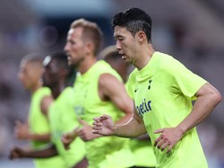 Dilansir dari Daily Mail, Conte terapkan latihan fisik yang keras. Setelah mini game, pemain harus kelilingi lapangan sebanyak 42 lap atau sekitar 4,2 km! (Tottenham Hotspur FC via Getty I/Tottenham Hotspur FC)