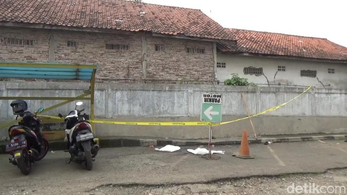 Lokasi penemuan remaja bersimbah darah di pasar Purwakarta.