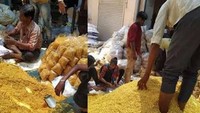 Penjual pani puri terkenal dengan cara penyajiannya menggunakan kuah. Namun, kuah itu diambil dengan mencelupkan tangan. Foto: Youtube/Facebook