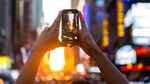 Menikmati Cahaya Emas Manhattanghenge di Langit New York