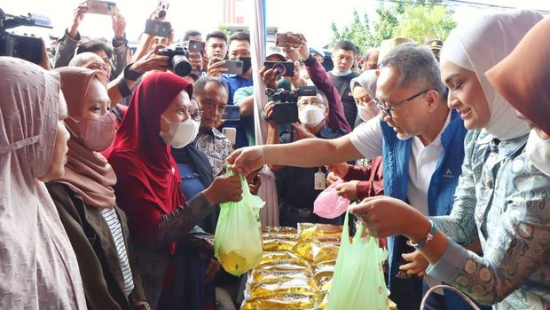 Menteri Perdagangan Tinjau Pasar Murah Di Wilayah Kota Bandar Lampung. (Lampungprov.go.id)