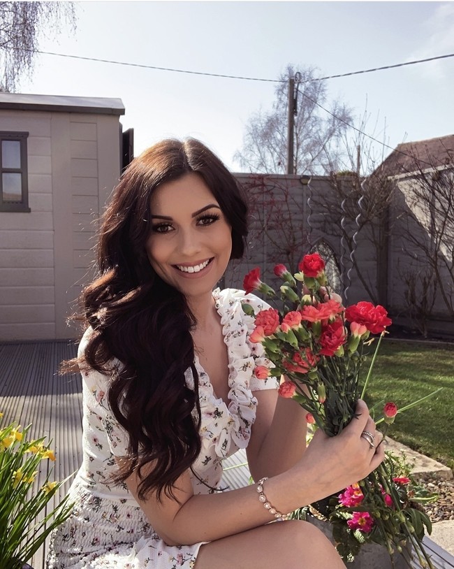 Sudah melalui berbagai perjalanan sejauh ini dan dalam bisnis ini kamu tidak tahu di mana itu akan membawamu selanjutnya, ungkap Natasha bijak. Foto: Dok. Instagram/@natashahmusic