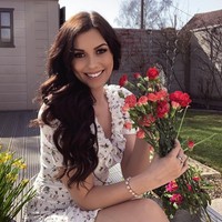 Sudah melalui berbagai perjalanan sejauh ini dan dalam bisnis ini kamu tidak tahu di mana itu akan membawamu selanjutnya, ungkap Natasha bijak. Foto: Dok. Instagram/@natashahmusic