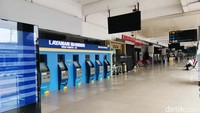 Menhub Budi Karya Sumadi mengatakan, di Bandara Halim Perdanakusuma sedang dikerjakan bangunan VVIP untuk menyambut tamu negara. Proses pembangunan akan selesai pada awal September, yang akan diresmikan bersamaan dengan pembukaan layanan komersial di Bandara Halim Perdanakusuma.