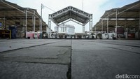Relokasi tersebut dilakukan agar Kawasan Kota Tua lebih rapi dan nyaman dikunjungi warga.