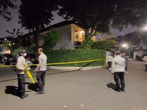 Polres Jaksel Olah TKP Kasus Polisi Tembak Polisi di Rumah Irjen Ferdy