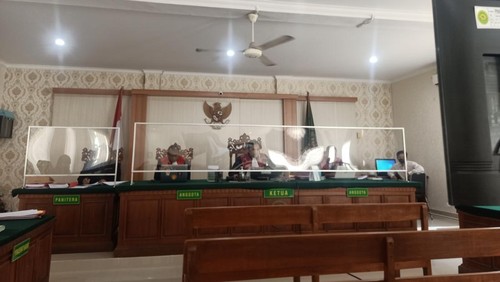 Suasana sidang kasus kepemilikan narkotika dengan terdakwa anak Ketua DPRD Badung Putu Nova Christ Andika Graha Parwata pada Selasa (12/7/2022) di Ruang Kartika di Pengadilan Negeri Denpasar