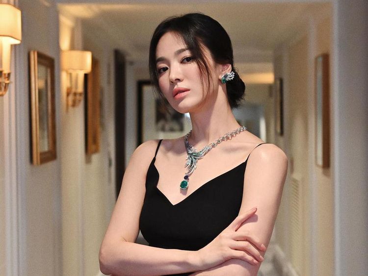 Foto Terbaru Song Hye Kyo Buktikan Dirinya Cantik Ikonik