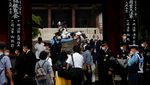 Warga Jepang Antre Beri Penghormatan untuk Shinzo Abe