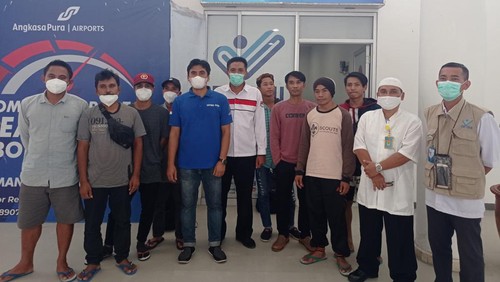 8 PMI ilegal korban kapal tenggelam di Batam, dipulangkan ke Lombok, NTB, Rabu (13/7/2022).