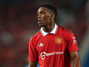 Erik Ten Hag Pusing, Anthony Martial yang Gacor di MU Kini Cedera