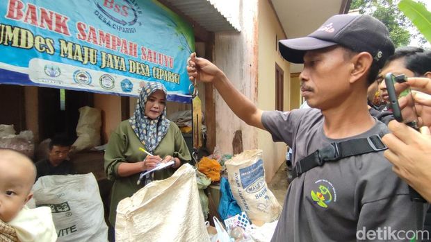Bank sampah di Ciamis.