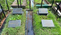 Lingkungan makam keluarga Buya Natsir