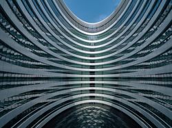 Deretan Foto-foto Refleksi yang Bikin Pangling