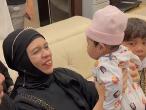 Momen Pertemuan Keluarga Gen Halilintar dengan Anak Atta-Aurel