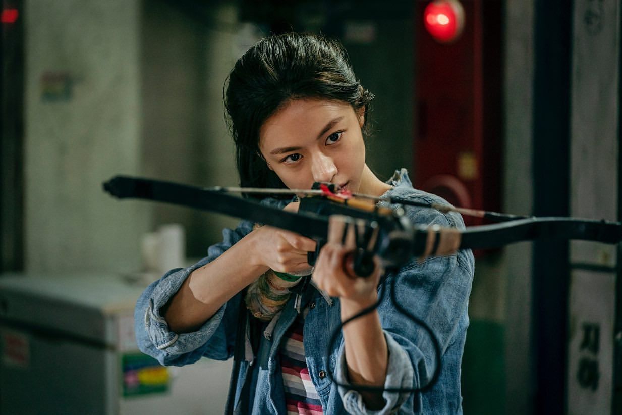 Go Yoon Jung dalam drama Korea Sweet Home