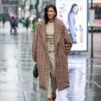 Wanita 45 tahun ini pernah menikah dengan mantan anggota kongres Anthony Weiner pada 2010. Namun pernikahan mereka hanya bertahan tujuh tahun. Keduanya bercerai pada 2017 setelah dianugerahi seorang anak. Foto: Getty Images