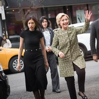 Huma Abedin dikenal sebagai mantan staf, sekretaris pribadi dan orang terdekat Hillary Clinton sepanjang masa kampanye pemilihan presiden AS 2016. Foto: Getty Images