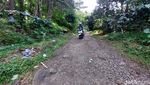 Jalan Rusak di Pelosok Bandung Barat Sejak 2013