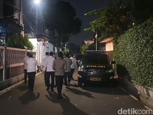 Kabareskrim Datangi Rumah Kadiv Propam, Olah TKP Masih Berlangsung