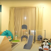 Jika sebelumnya kamar baby L didominasi oleh warna ungu, maka kamar barunya ini memiliki konsep yang berbeda. Untuk mendesainnya, Lesti dan Billar menggandeng tim dari Dekor Rumah. Foto: YouTube/Leslar Entertainment