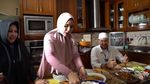 Momen Hangat Kartika Putri saat Makan Bareng Ibu Mertua