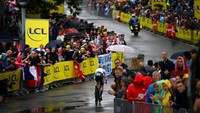 Lennard Kämna memacu sepeda time trial pada etape pertama TDF 2022 di Kopenhagen, Denmark, 1 Juli 2022. Jejak karir Kamna tidak mengecewakan terutama sejak bergabung Bora-Hansgrohe. Kamna sempat naik podium pada etape 16 TDF 2020, dan etape 5 Volta Catalunya 2021. Tahun ini, ia sempat naik podium pula pada Tour of the Alps, Vuelta Andalucia dan Giro dItalia. (Photo by Tim de Waele/Getty Images)
