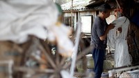 Tak tanggung-tanggung, hasil benang buatan Supandi ini bahkan sudah dikirim hingga ke Papua.