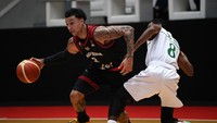 Indonesia tampil trengginas di kuarter keempat. Skuad asuhan Milos Pejic menambah 19 poin. Sedangkan Arab hanya 9 poin. Sebelum akhirnya skor berakhir 80-54. Kemenangan untuk Indonesia.