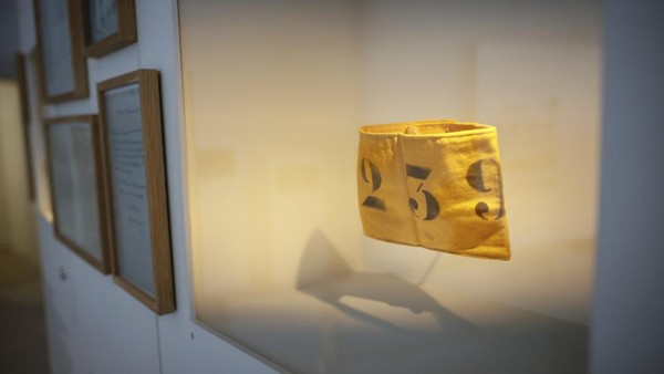 Melansir laman elektronik memorialdelashoah.org, Shoah yang menjadi nama museum ini merupakan kata dalam bahasa Ibrani yang berarti bencana. Kata tersebut dipilih untuk menggambarkan genosida orang Yahudi yang dilakukan Nazi selama Perang Dunia II. Melansir laman elektronik memorialdelashoah.org, Shoah yang menjadi nama museum ini merupakan kata dalam bahasa Ibrani yang berarti bencana. Kata tersebut dipilih untuk menggambarkan genosida orang Yahudi yang dilakukan Nazi selama Perang Dunia II.