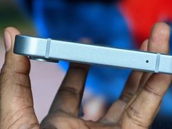 Wujud Nothing Phone (1), Mirip iPhone Tapi Tampilannya Lebih Unik