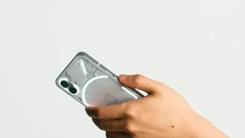 Nothing Phone (1) dilepas seharga mulai dari Rp 6 jutaan. Foto: Nothing