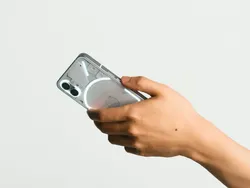 Wujud Nothing Phone (1), Mirip iPhone Tapi Tampilannya Lebih Unik