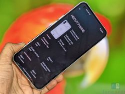 Wujud Nothing Phone (1), Mirip iPhone Tapi Tampilannya Lebih Unik