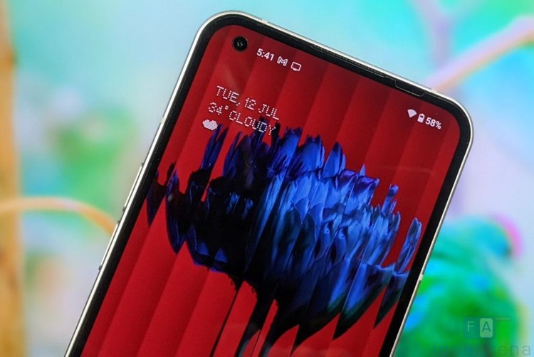 Nothing Phone (1)