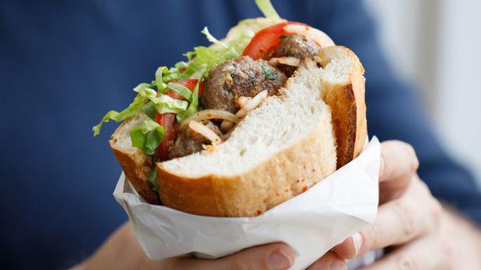 Pegawai Vegan Ini Dapat Uang Rp 225 Juta Usai Diejek Pakai Daging