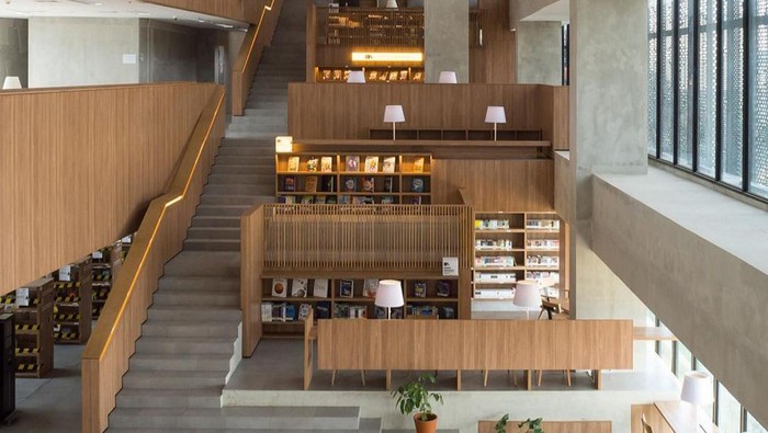 Perpustakaan Jakarta di Kompleks Taman Ismail Marzuki.