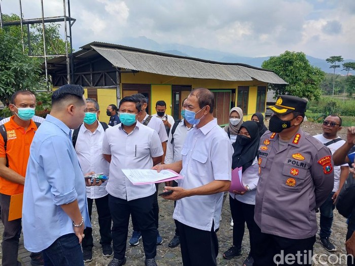Polda Jatim datang ke SMA SPI Kota Batu untuk olah TKP