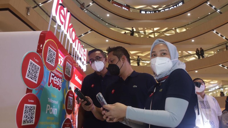 Menkominfo Johnny G. Plate, telah memberikan woro-woro dan mengatakan sinyal 3G di beberapa daerah akan segera dimatikan. Termasuk di Jawa Timur.