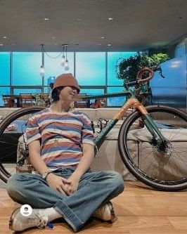 RM BTS Pamer Sepeda Baru