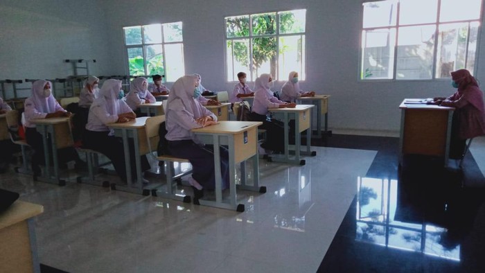 Suasana sekolah di Purwakarta